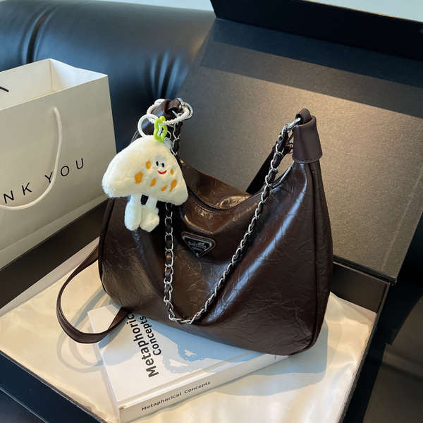 beg tangan wanita guess handbag Beg mewah wanita 2024 beg sandang baru berkapasiti besar beg Tote beg komuter fesyen utusan beg baldi Shopee Malaysia