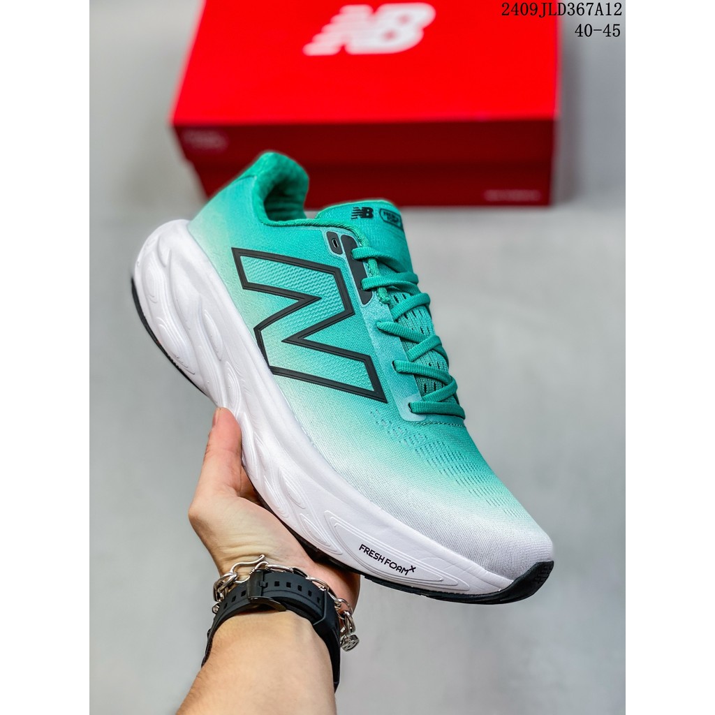 New Balance NBSC Trainer v2 Marathon Full Palm Racing Carbon Plate