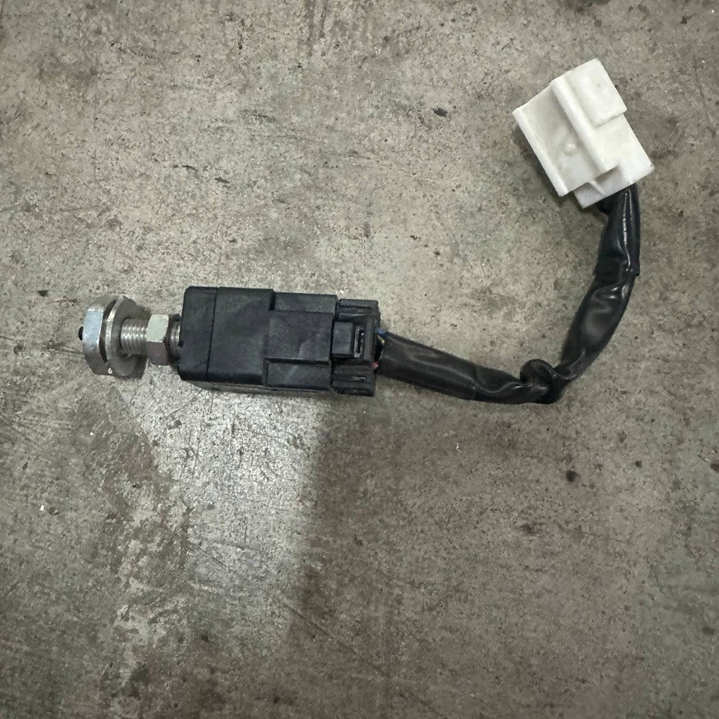 Subaru Brake Switch XV Forester ORIGINAL USED FROM JAPAN | Shopee Malaysia
