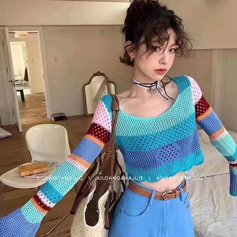 Hot girl sweater deals