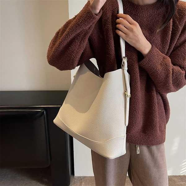 tote bag student lovito bag Beg baldi beg berkapasiti besar wanita 2024 ...