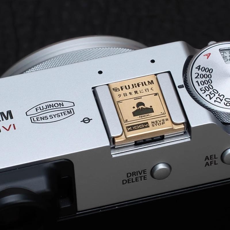 Retro Wave Shutter Button & Hot Shoe Cover For Fuji XPRO3/X-T4/X-T5 & Nikon Zf/Zfc Cameras