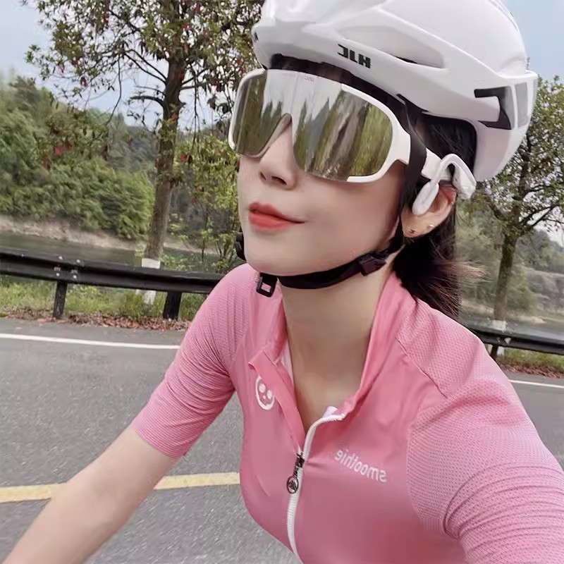 Color changing day and night dual use cycling glasses with large frame mercury for outdoor cycling mountain climbing windproof night riding eye protection sunglasses Shopee Malaysia