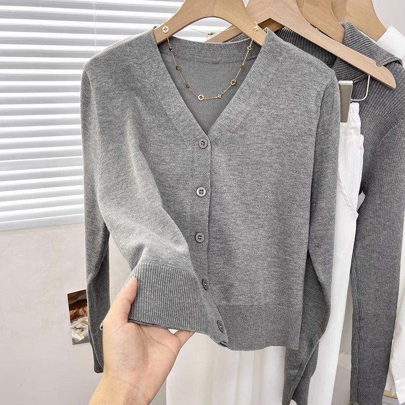 Gray V-Neck Cardigan Women Autumn New Style Fashion Button Short