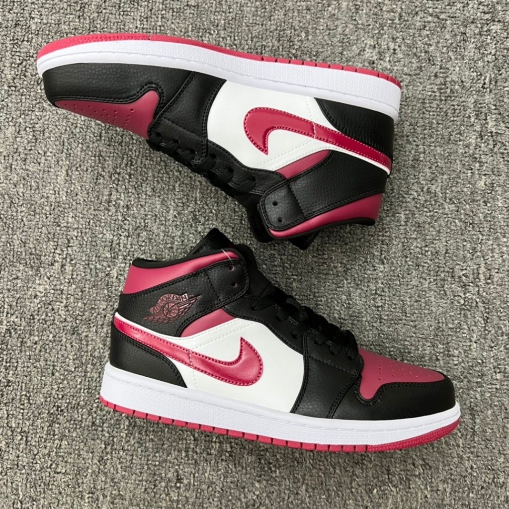Jordan 1 Mid Mid Tube Flat Shoes Skateboard Shoes Sneakers Casual Shoes Sports Shoes Couple Shoes Classic Gifts Fitness All Match Men s Shoes Women s Shoes Popular FUTO Shopee Malaysia