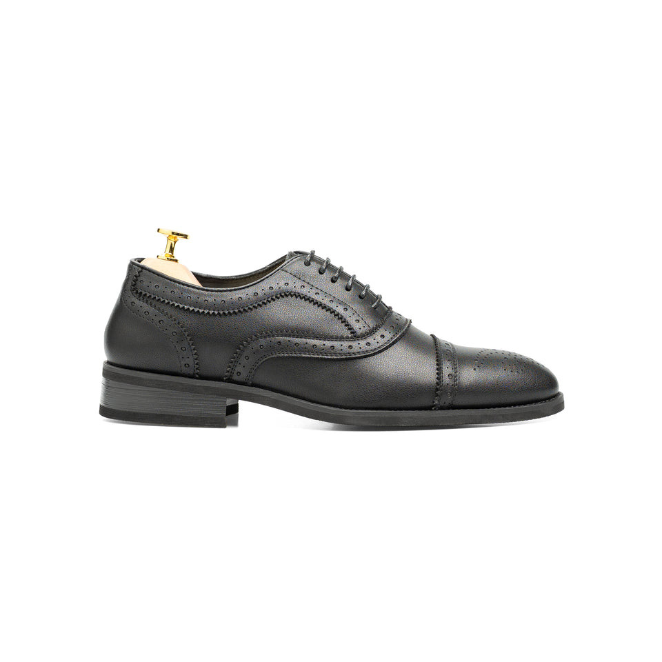 Zeve Virano Semi Brogue - Solid Black Leather (Stud Sole) | Shopee Malaysia