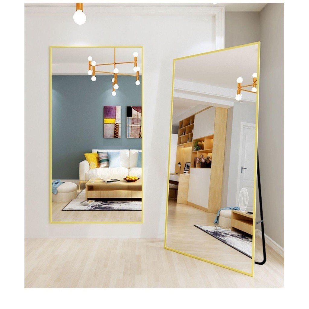 Clothing Store Oversized Mirror FullBody FloorType HighLooking