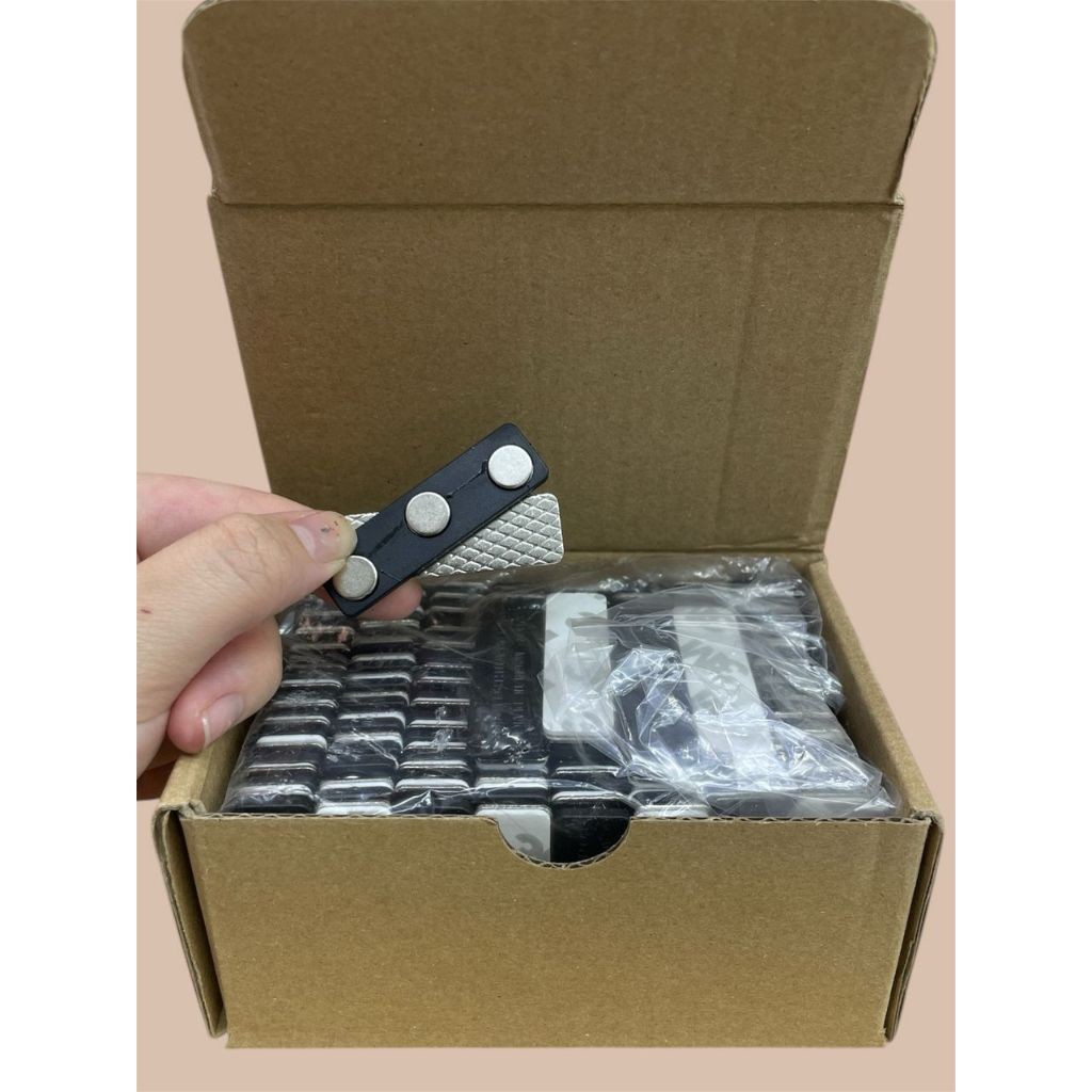 Ready Stock (100pcs)Magnet Name Tag Lock Pin dan Papan Nametag (100's ...