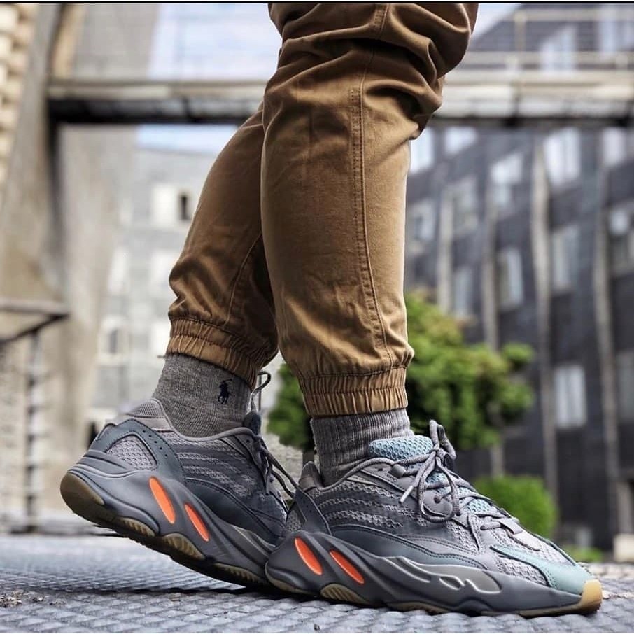 Adidas Yeezy Boost 700 amertia TT