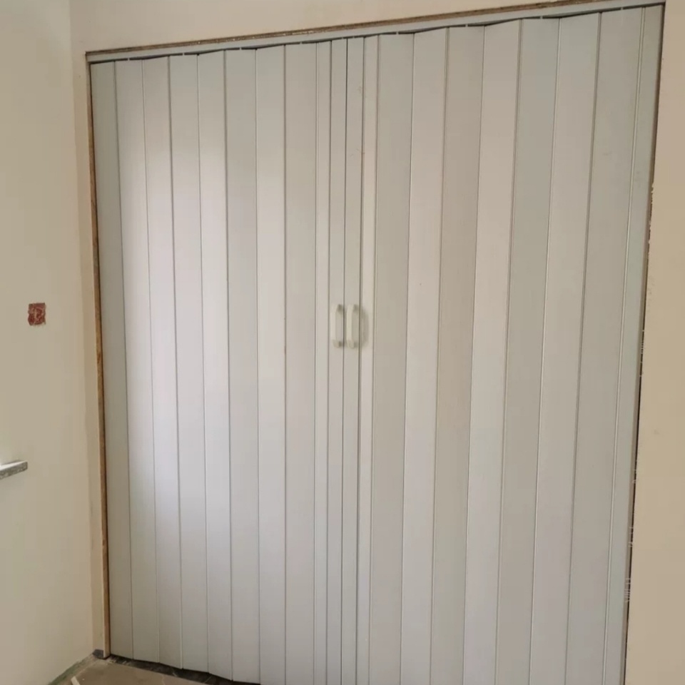 Customizable Size PVC Folding Door Sliding Door Customized Shop Open