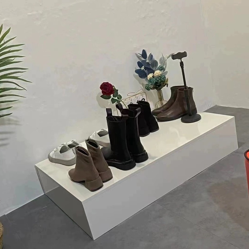 Clothing Store Platform Display Stand Influencer Live Foot Streaming ...
