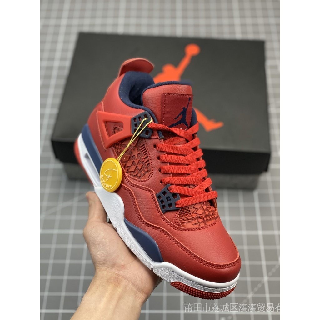 kasut aj4
