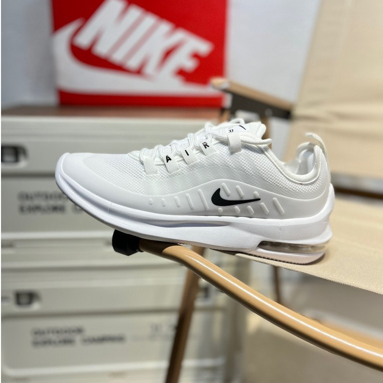 Nike Air Max Axis White Low Top Casual Sneakers