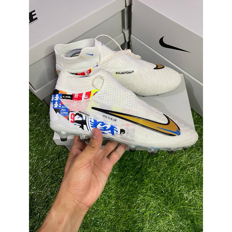 Kasut bola nike phantom online