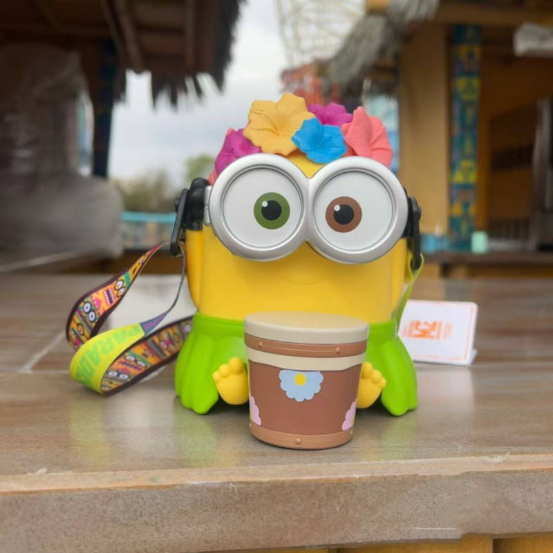 2025 Universal Studios Minions Skirted Cold Drink Cup, Bob Spring ...