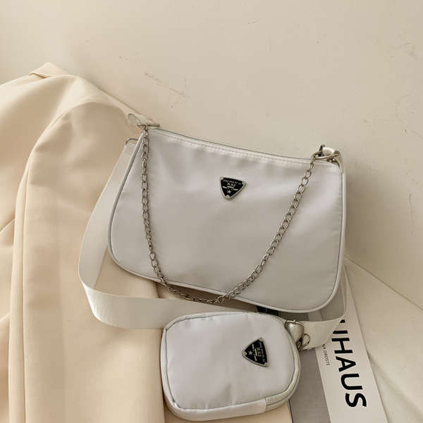 coach handbag bonia handbag original Beg ketiak beg wanita 2020 fesyen baru jalur lebar serba boleh beg khusus Perancis gaya barat mewah utusan bahu Shopee Malaysia