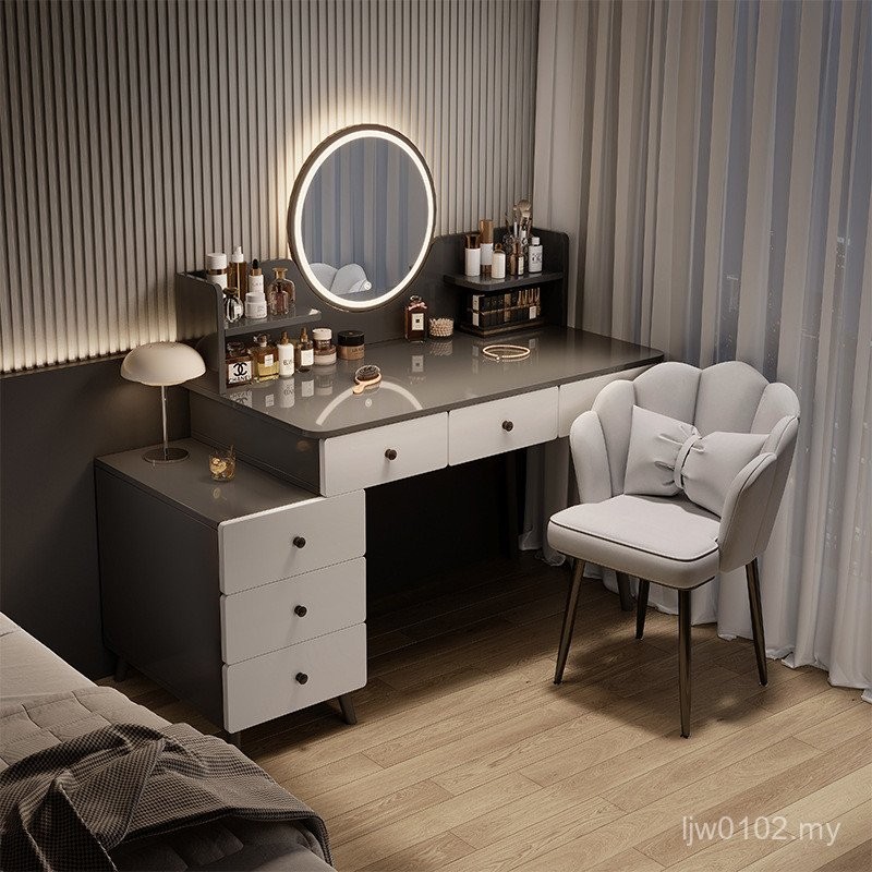 Dress Table One New Style Modern Master Bedroom Dressing Table Mirror ...