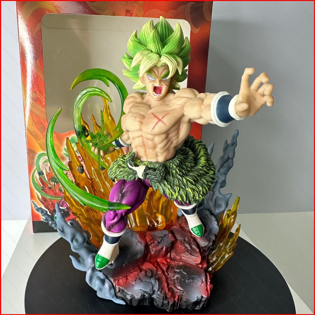 Scene combat figurines broli son goku dbz promo