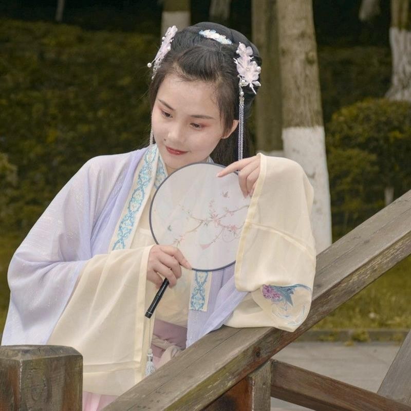 Ancient Group Fan Palace Fan Classical Hanfu Round Fan Handmade Silk ...