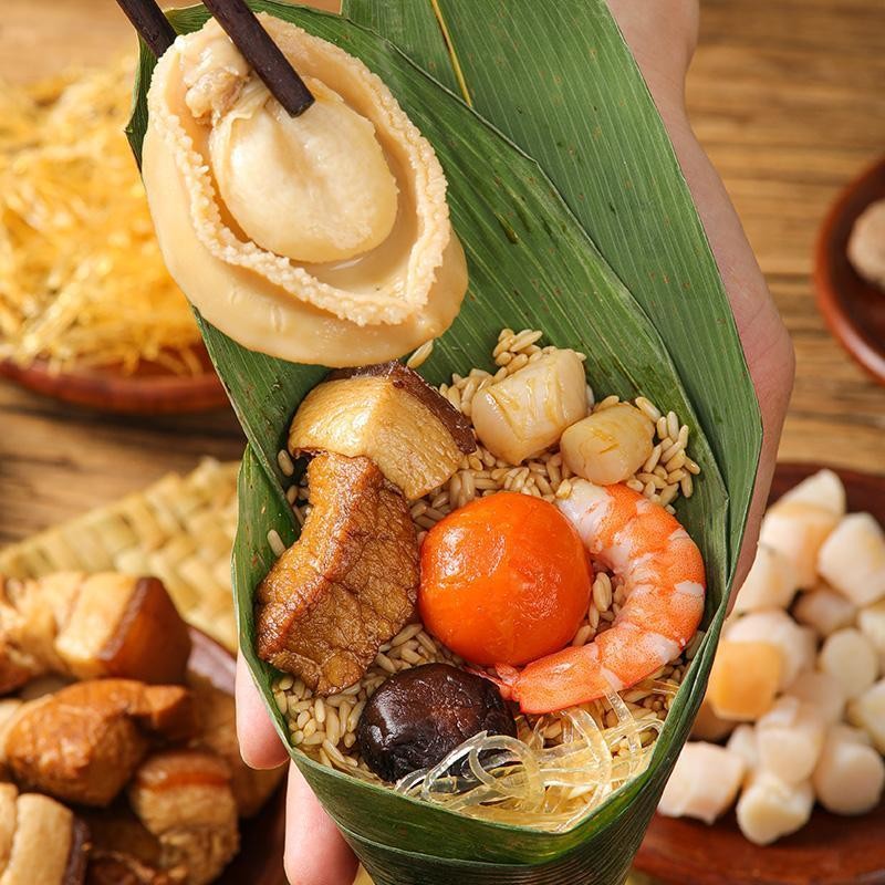 Abalone, seafood rice dumplings, egg yolk, dried scallops, f%鲍鱼海鲜粽子蛋黄干贝 ...