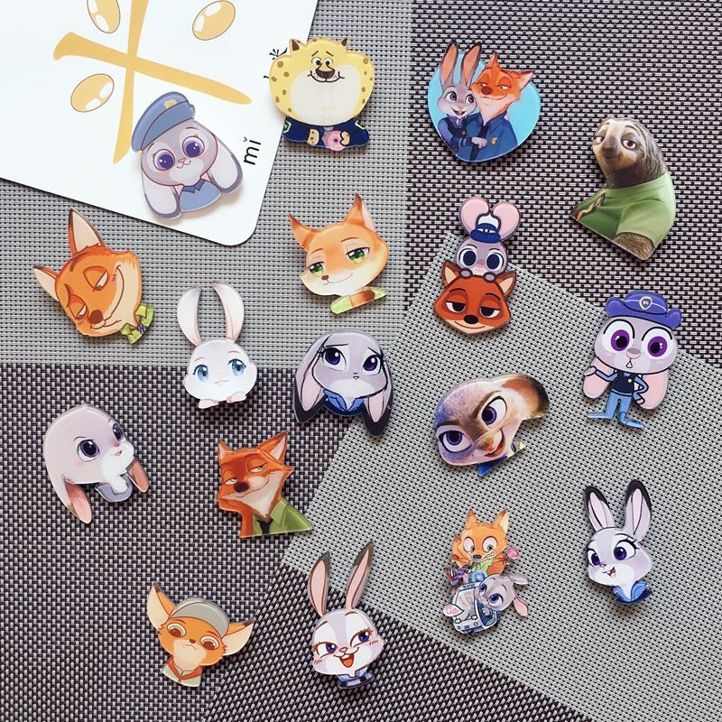 疯狂动物城周边胸章Badges Around Zootopia卡通疯狂动物城兔子朱迪狐狸尼克闪电树懒可爱胸针亚克力徽章胸章25.12.13 ...