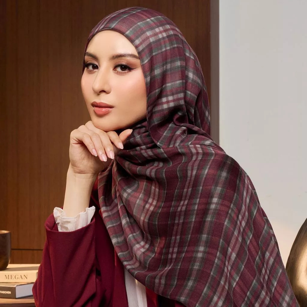 Tudung Ruffle Plaid Modal Shawl