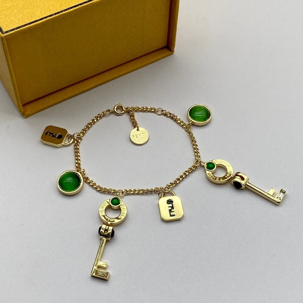 FENDI9654 New Bracelet Female Retro Diamond-studded Letters All-Match ...