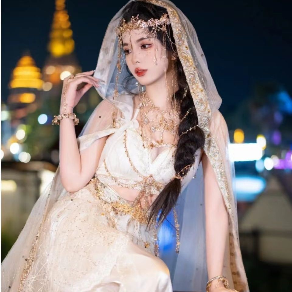 Western Princess Cloak - Exotic Style with Nahan Elements | Perfect for ...