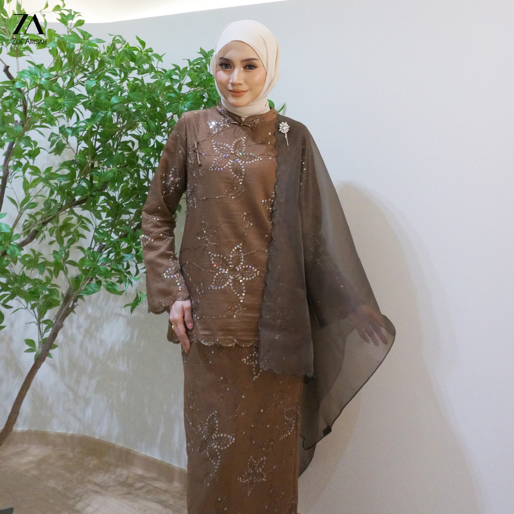 Zoe Arisah Lanysa Kurung Moden Sulam Cheongsam Labuci Kurung Moden Raya ...