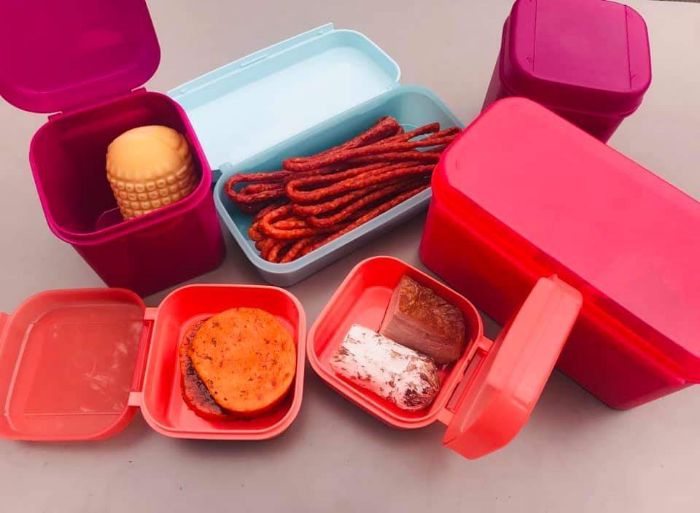 Tupperware Handy Signature Line Rectangular 980 ml Food container ...