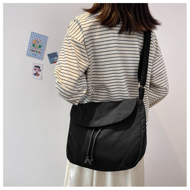 Japanese Casual Ins Crossbody Bag New Lightweight Nylon Messenger Bag