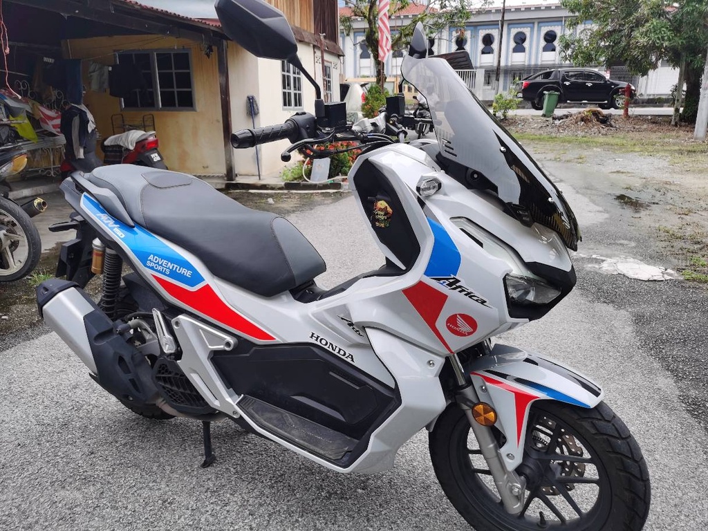 honda adv 150 africa twin