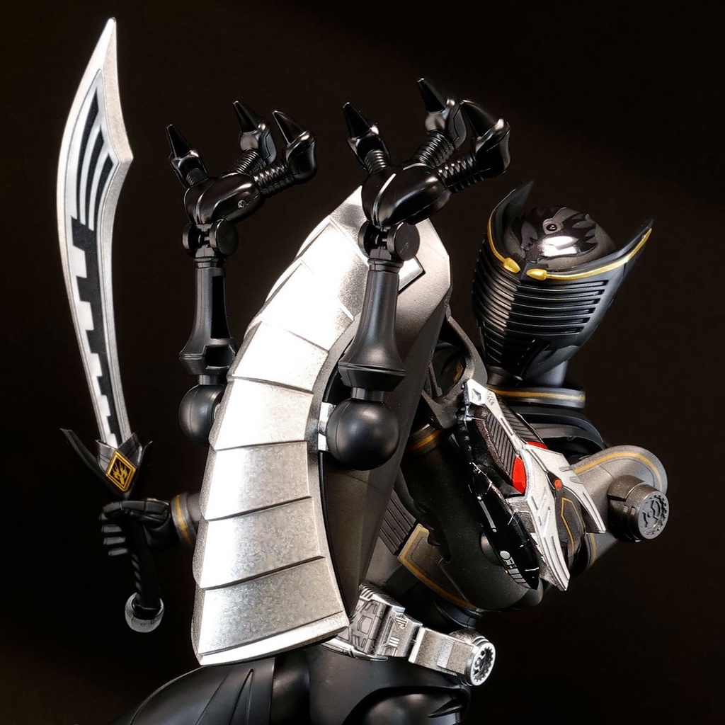 (Ready Stock) Bandai FRS Figure-rise Standard KAMEN RIDER RYUGA KAMEN ...
