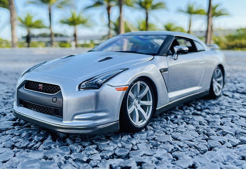 Bburago 1/18 2009 Nissan GT-R GTR R35 Silver Alloy Retro Car Model ...