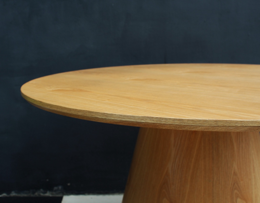 Classic Oval Dining Table / Round Wood Dining Table - FRM5217 | Shopee