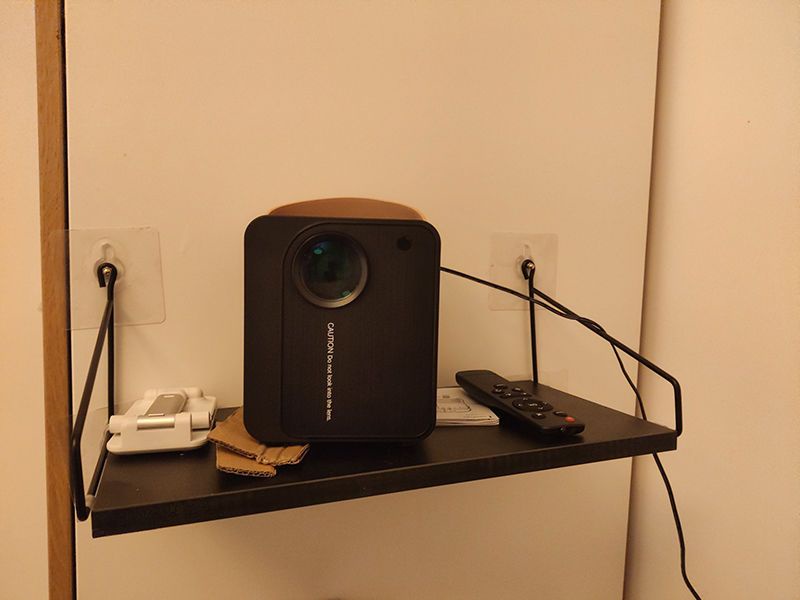 Wall-Mounted Projector Stand No-Drill Bedside Wall Racks Bracket ...