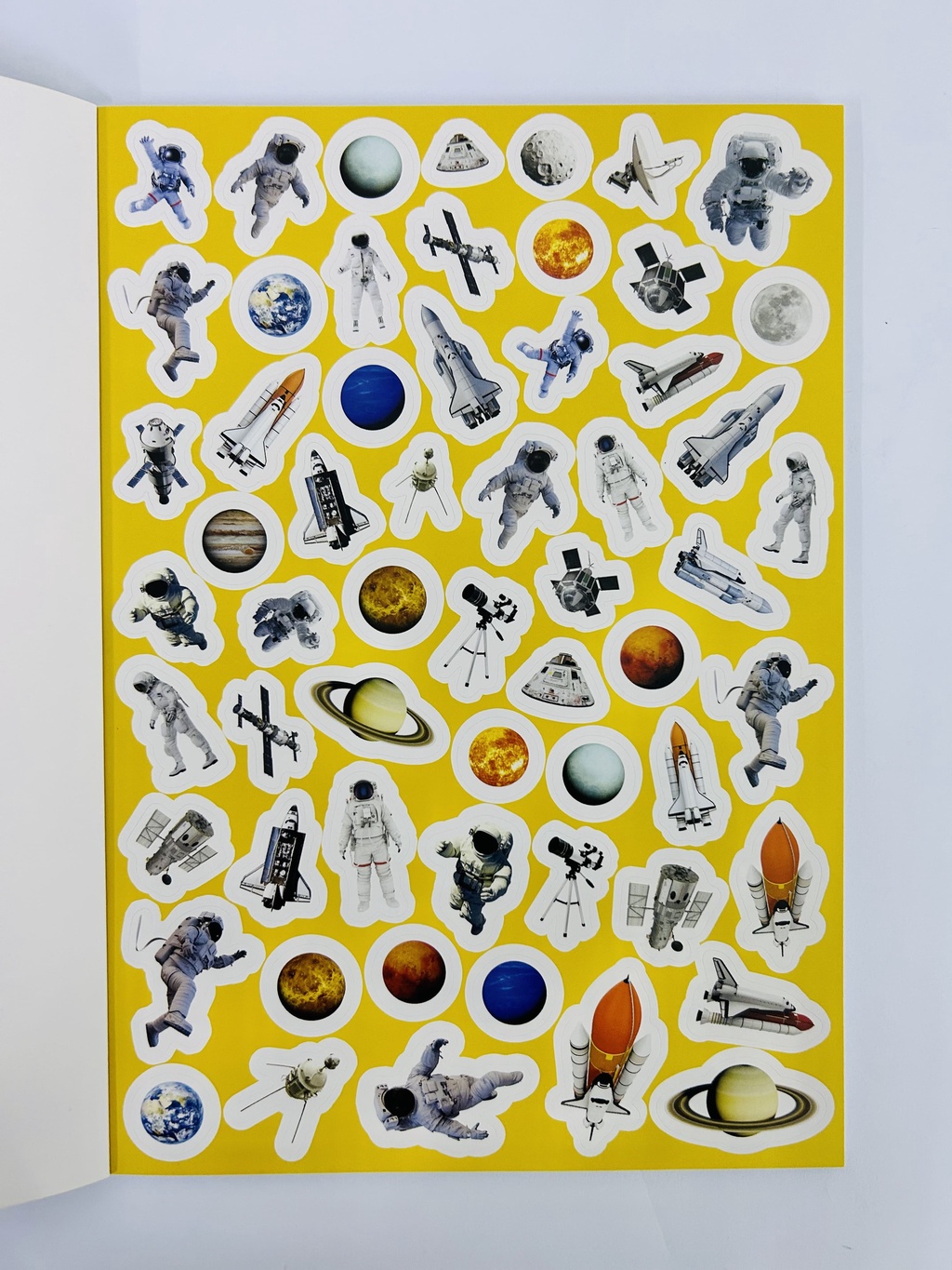 Space 1000 Stickers & Colouring Book For Kids To Color The Universe ...