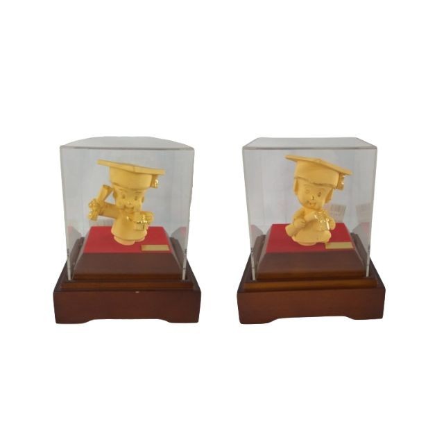 Golden Figurine Graduation Series with Display Box | Shopee Malaysia