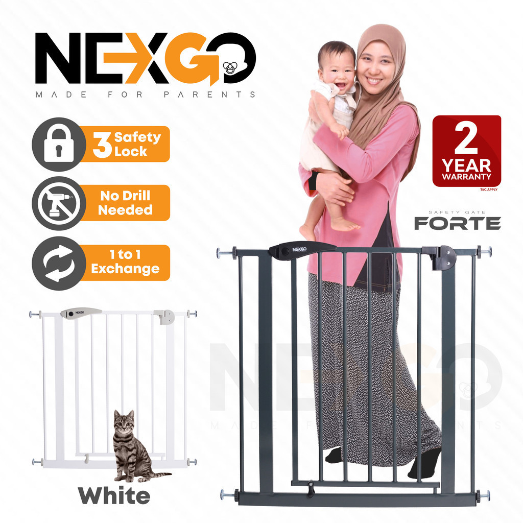 2m wide best sale baby gate