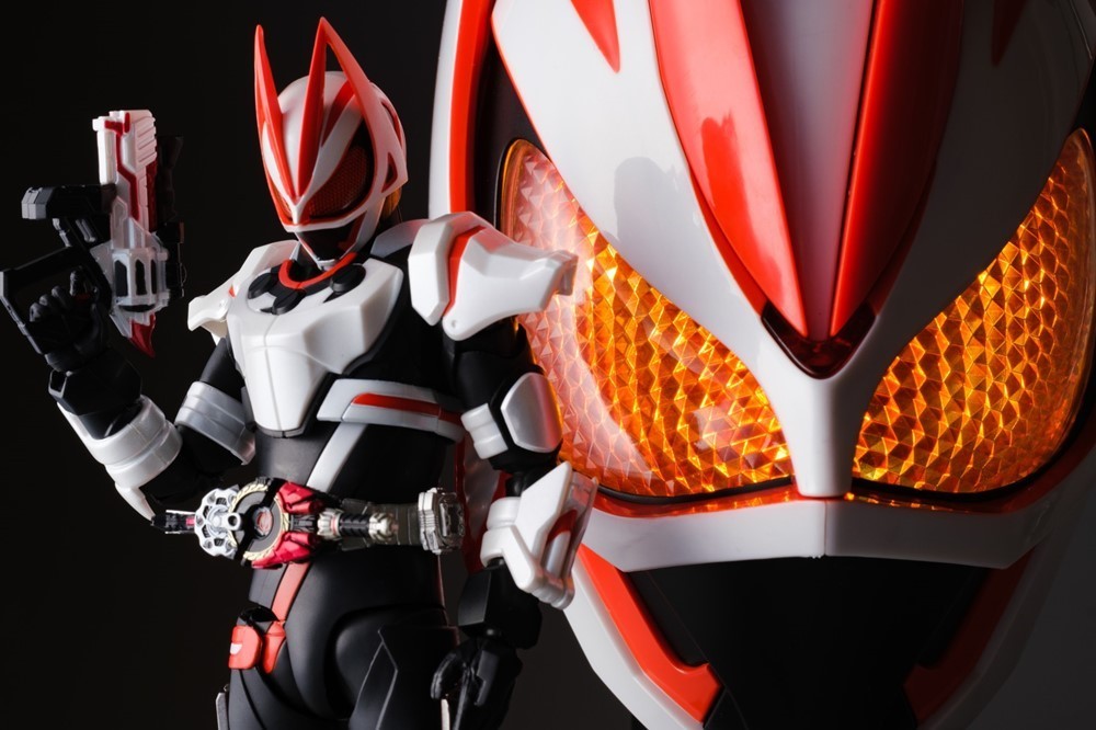 BANDAI MASK MUSEUM KAMEN RIDER GEATS HEAD | Shopee Malaysia