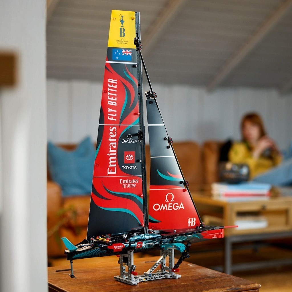 LEGO 42174 Technic Emirates Team New Zealand AC75 Yacht Building Toy ...