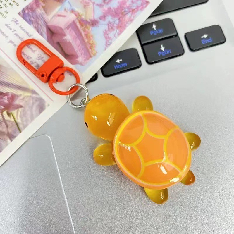 [Magpie] Cute cartoon resin luminous turtle bag pendant couple best ...