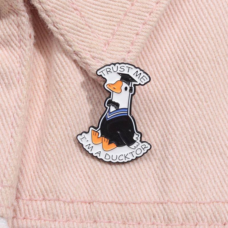Cartoon I'm A Ducktor Cute Duck Pin Brooches Funny Bachelor Graduation ...