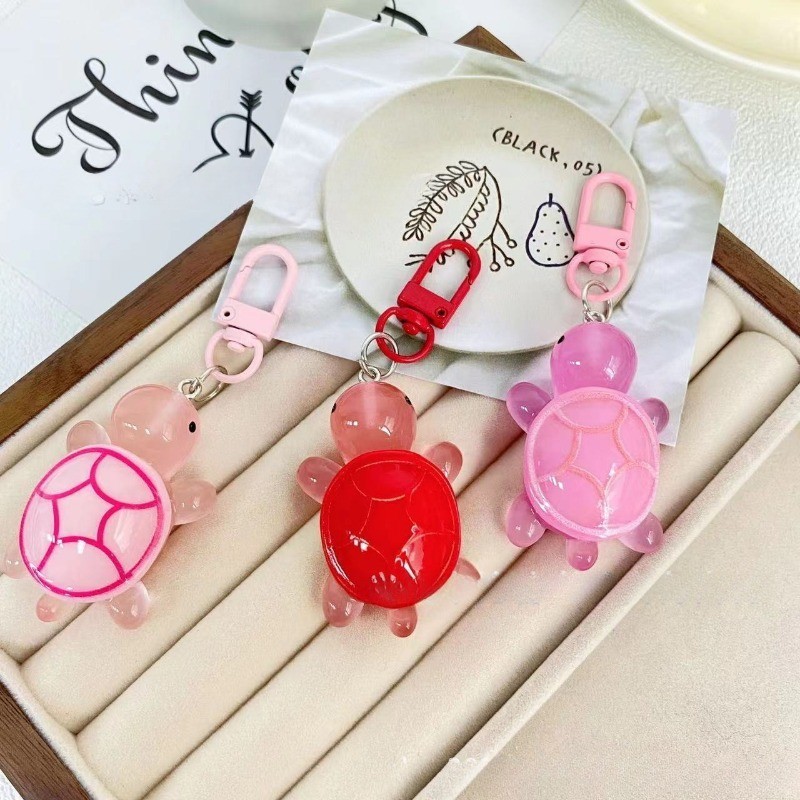 [Magpie] Cute cartoon resin luminous turtle bag pendant couple best ...