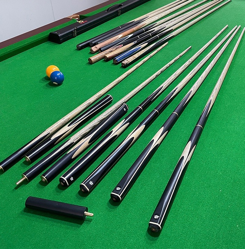 thumbnail image 2 of HYQHYX Pool Table Cue Stick Snooker Cue StickNorth American Import Material Snooker 145cm Billiard Cue Set, 3/4 Split Cue, 9.5mm/9.8mm/11mm(Color:c,Size:9.8mm 2 of 12