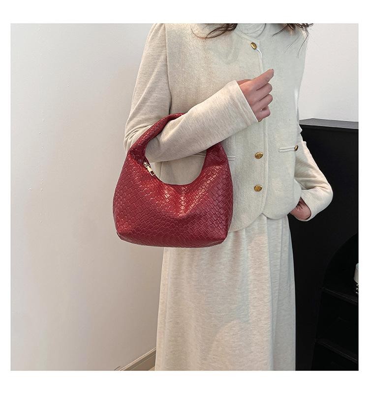 New Women's High-end Western Style Handbag Fashion All-matching