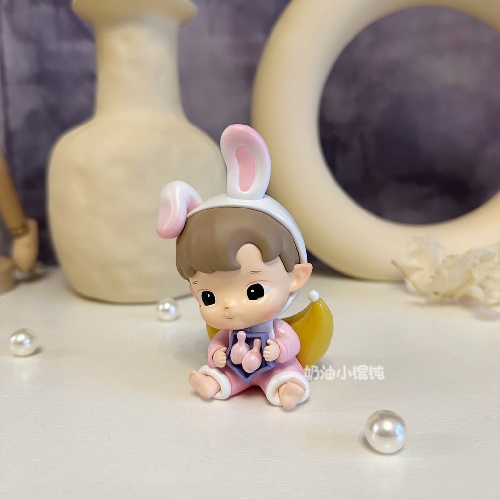 POPMART Hacipupu pink rabbit Limited Figure Elizabeth Arden ...