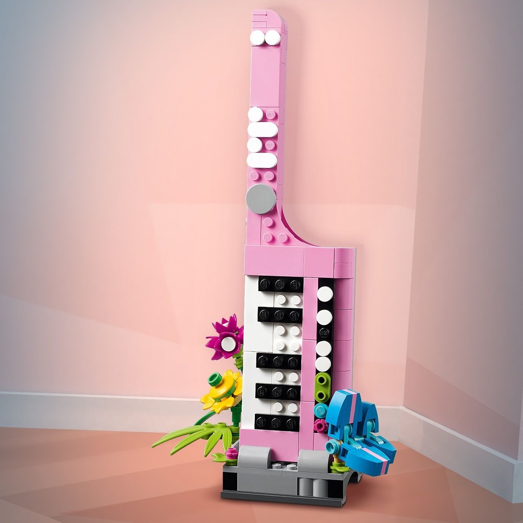 LEGO 31169 LEGO Creator Typewriter with Flowers Building Toy Set (363 ...