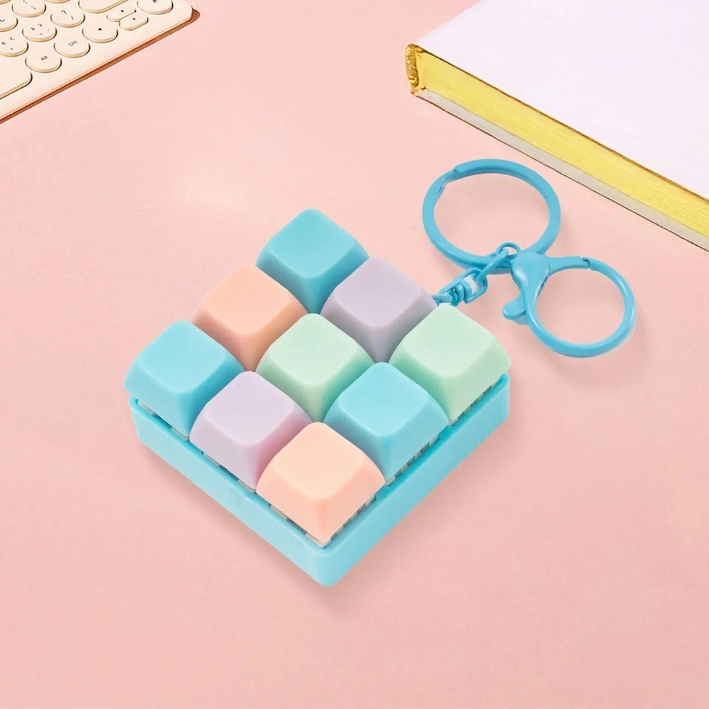4 Keys Keycaps Keychain Toys with LED Light DIY Keycaps Fidget Keyborad ...