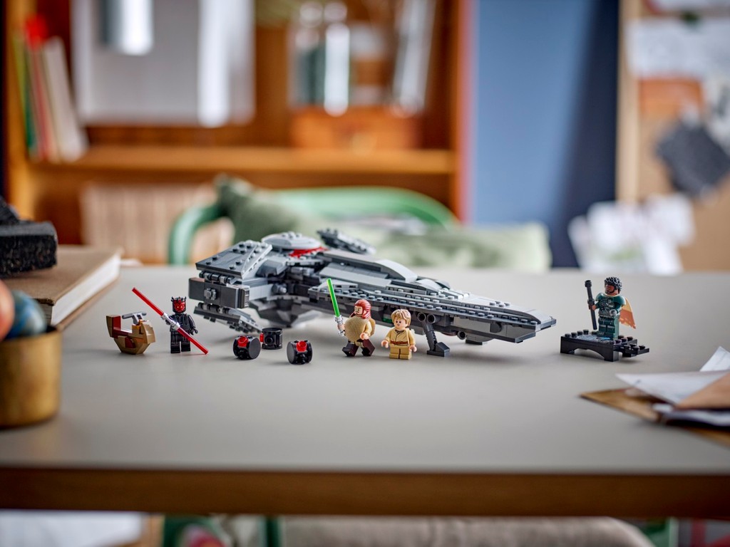 LEGO 75383 Star Wars Darth Maul's Sith Infiltrator™ Building Toy Set ...